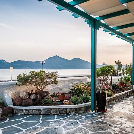Seaside Apartments アダマス エクステリア 写真