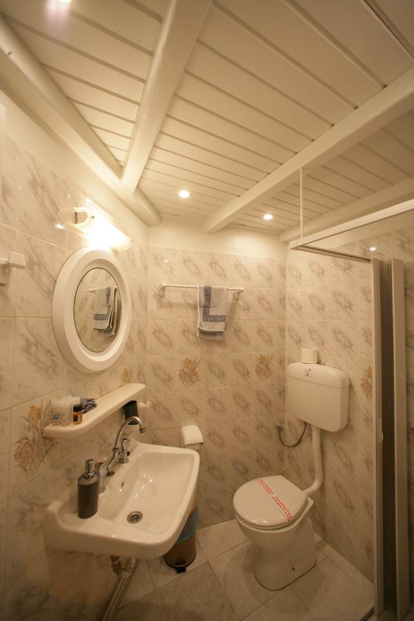 Seaside Apartments アダマス エクステリア 写真